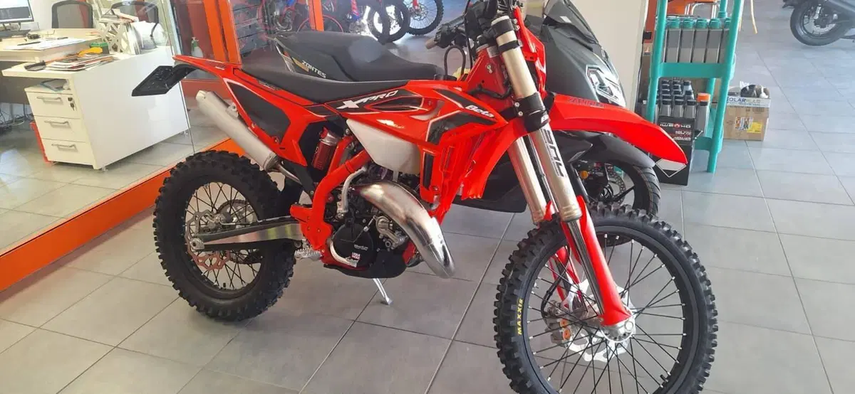 Betamotor RR X-PRO 125 2T Enduro (2027) (2)