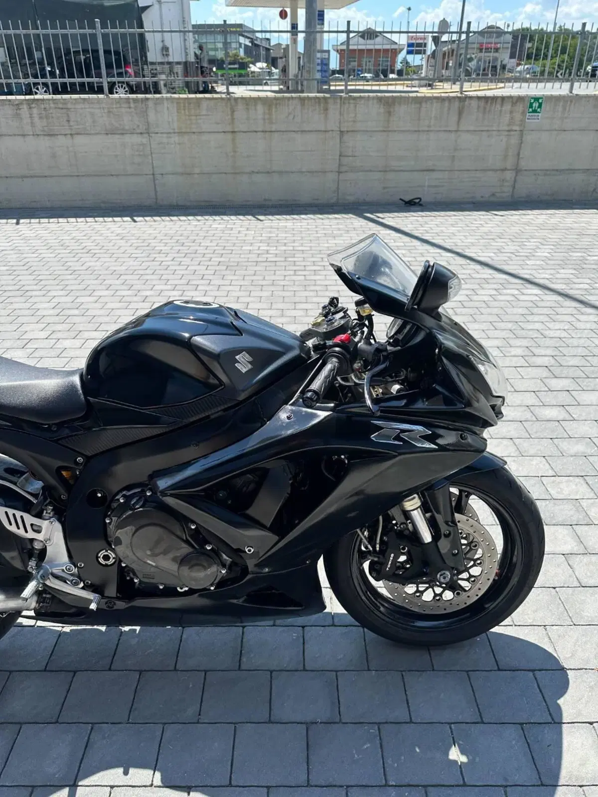 Suzuki GSX R 600 (2008 - 10) (3)