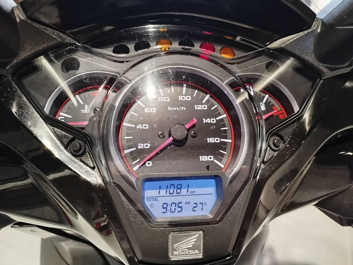 Honda SH 300 i ABS (2016 - 20) (5)