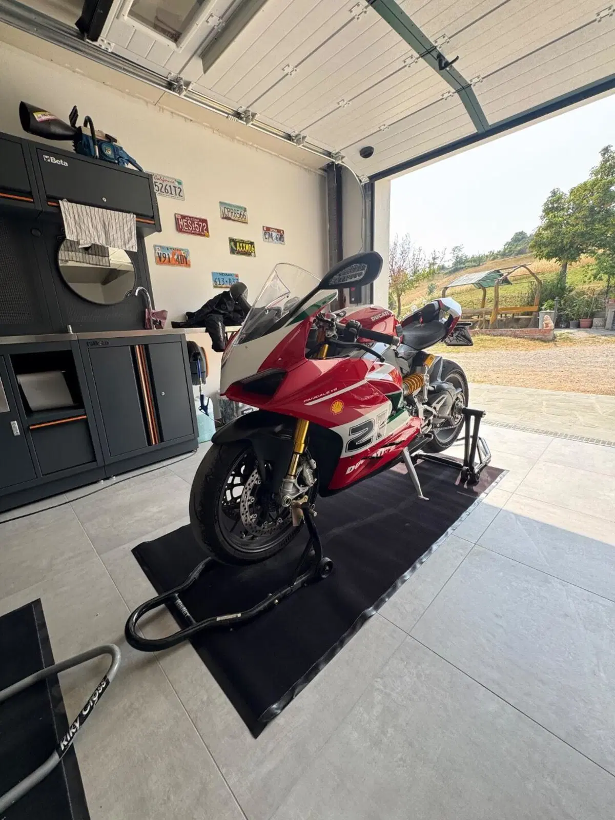 Ducati Panigale V2 Bayliss 1st Championship 20th Anniversary (2021 - 24) (2)