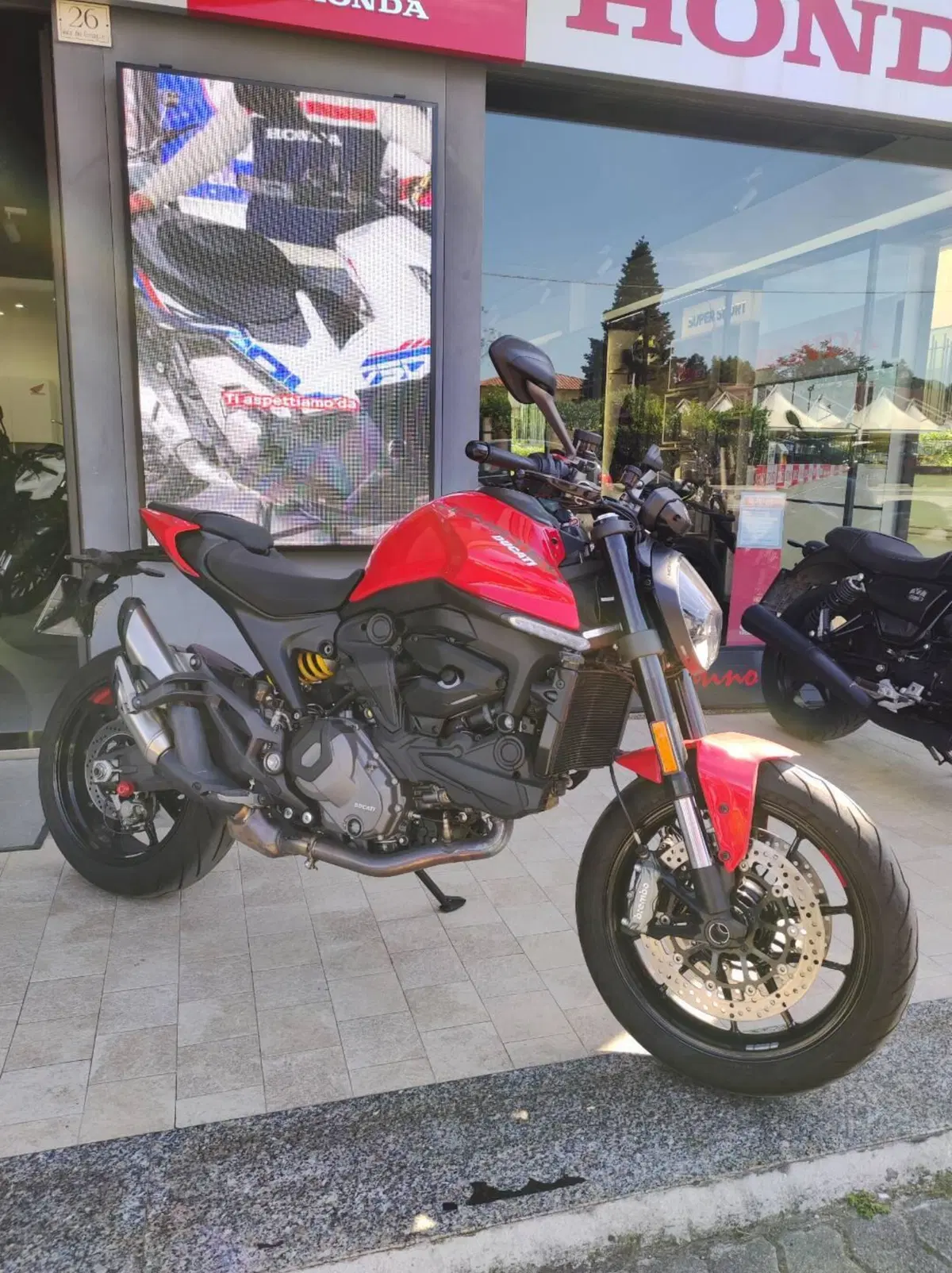 Ducati Monster 937 (2021 - 25) (4)