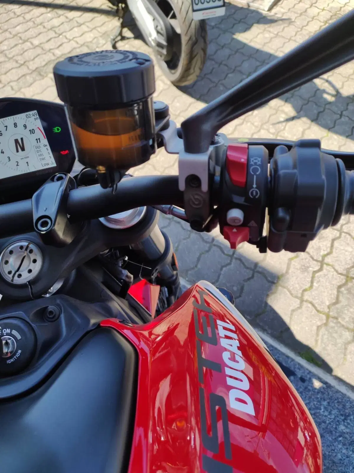 Ducati Monster 937 (2021 - 25) (9)
