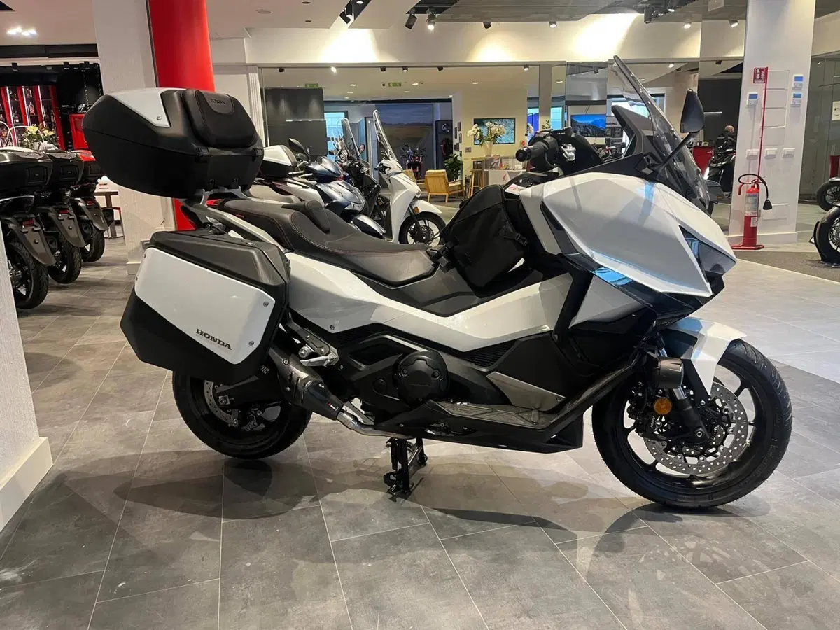 Honda Forza 750 (2025 - 26)