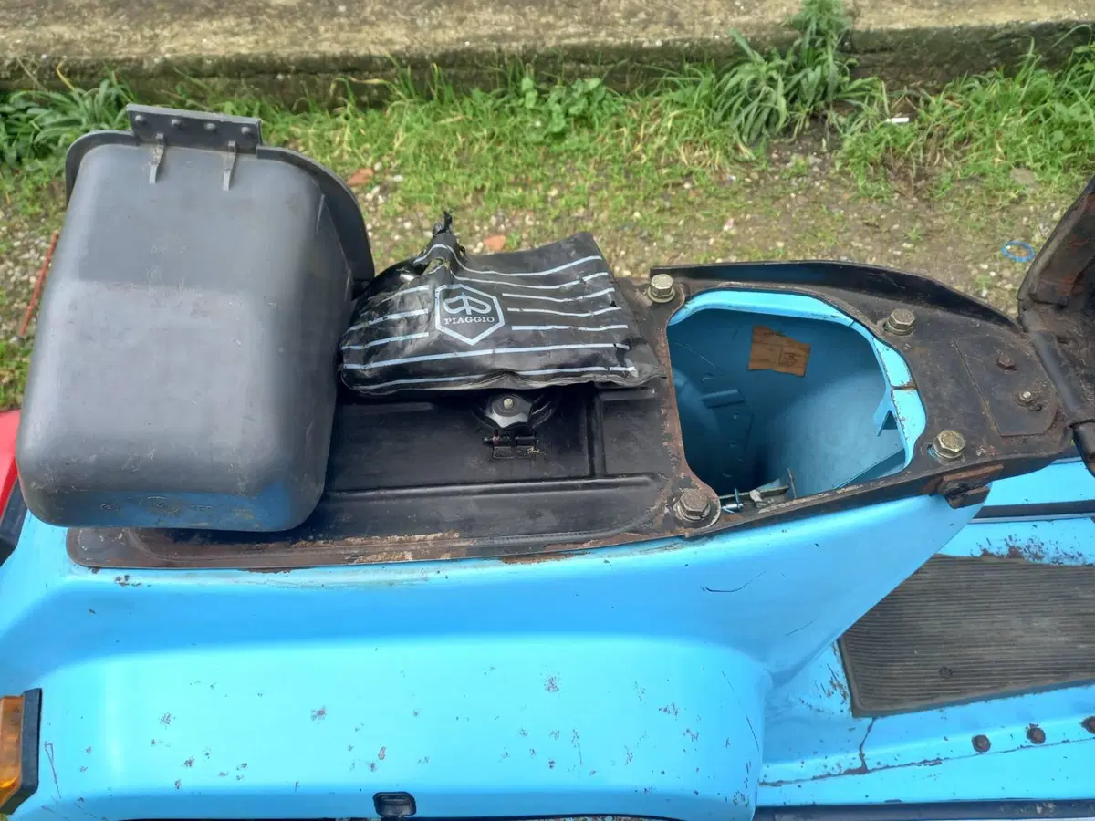 Piaggio V5X2T  Vespa  PK 50 S (4)