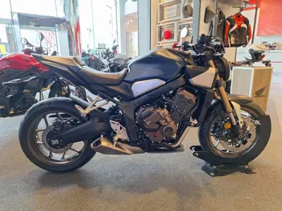 Honda CB 650 R E-Clutch (2024 - 26) usata