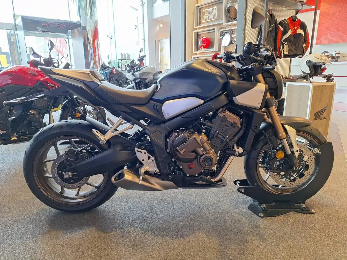 Honda CB 650 R E-Clutch (2024 - 26)