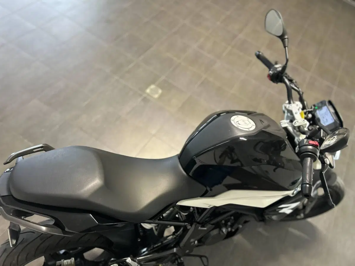 Bmw G 310 R (2021 - 25) (8)