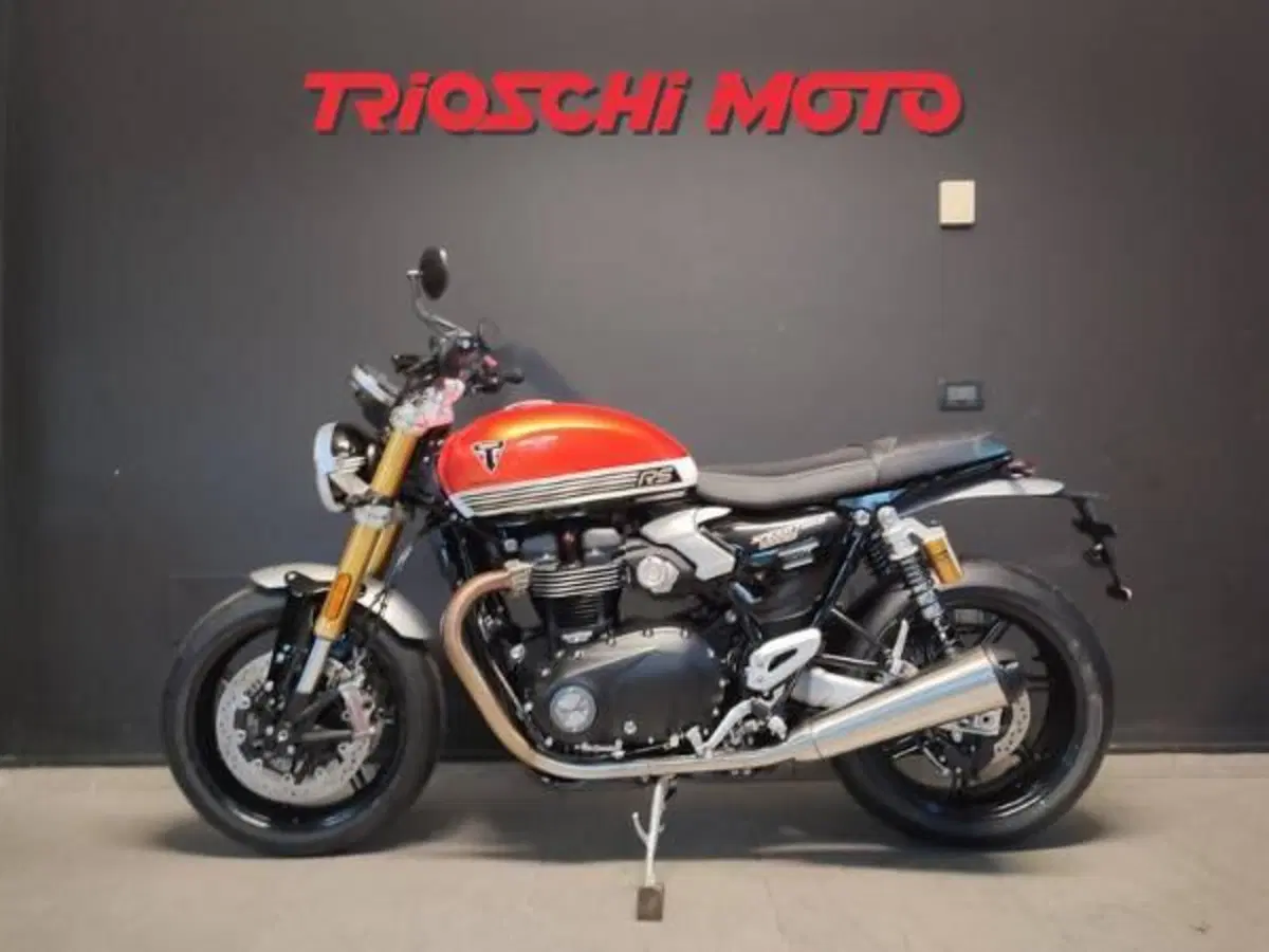 Triumph Speed Twin 1200 RS (2025 - 26) (2)
