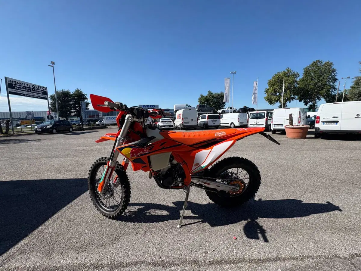 KTM 350 EXC-F Champion Edition (2025) (3)