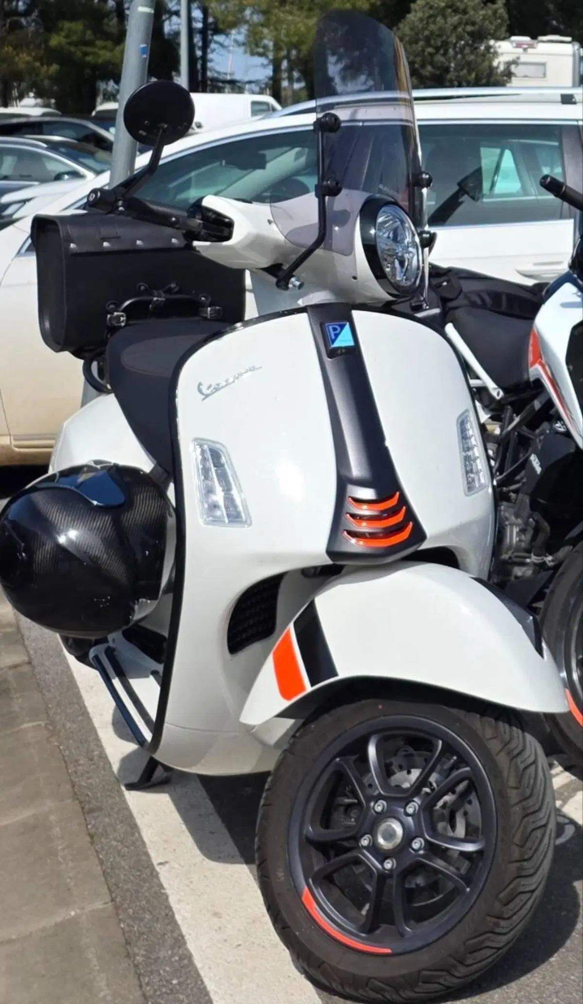 Vespa GTS 310 Supersport (2025 - 26) (2)