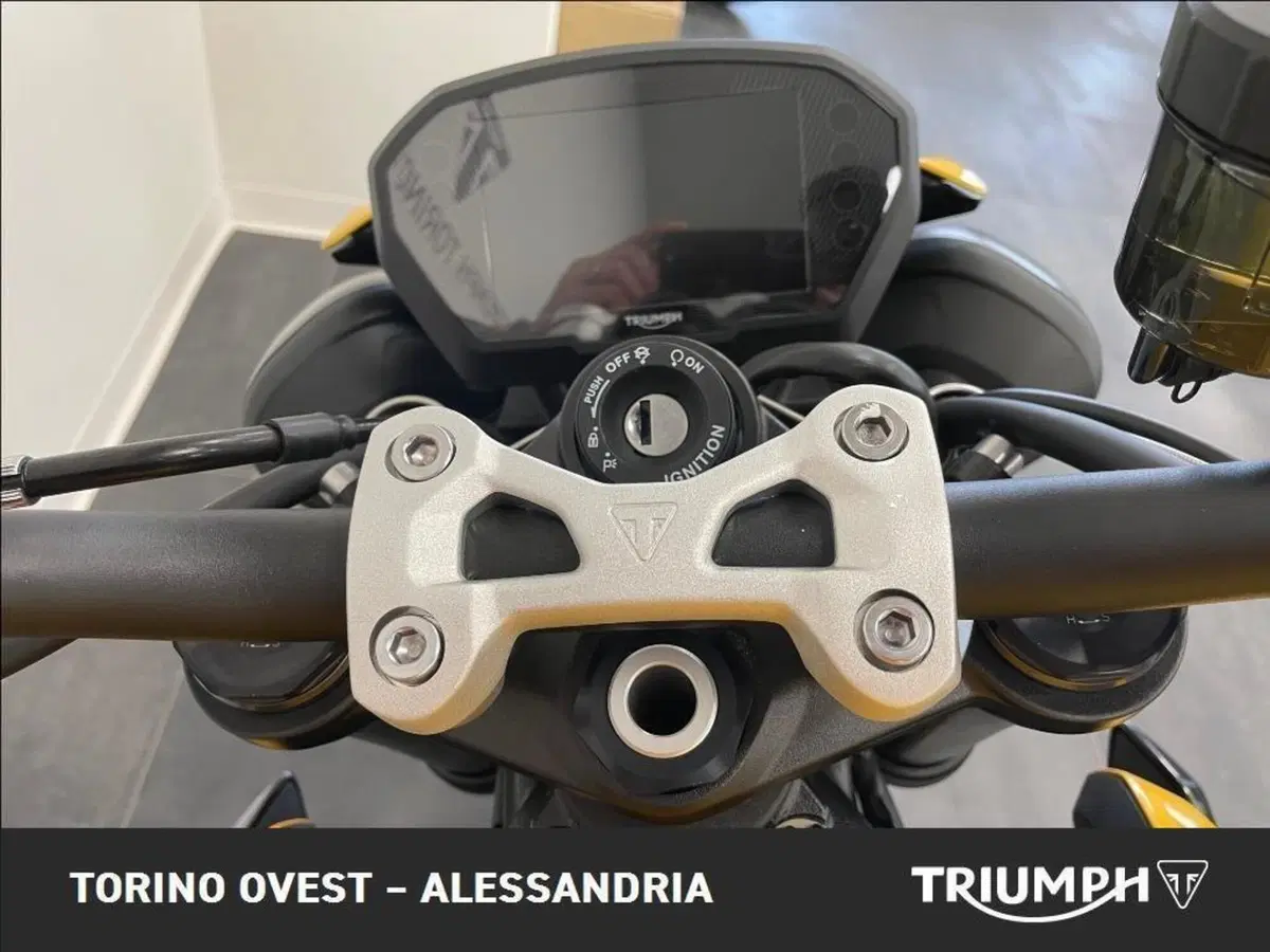 Triumph Street Triple 765 RS (2023 - 26) (6)