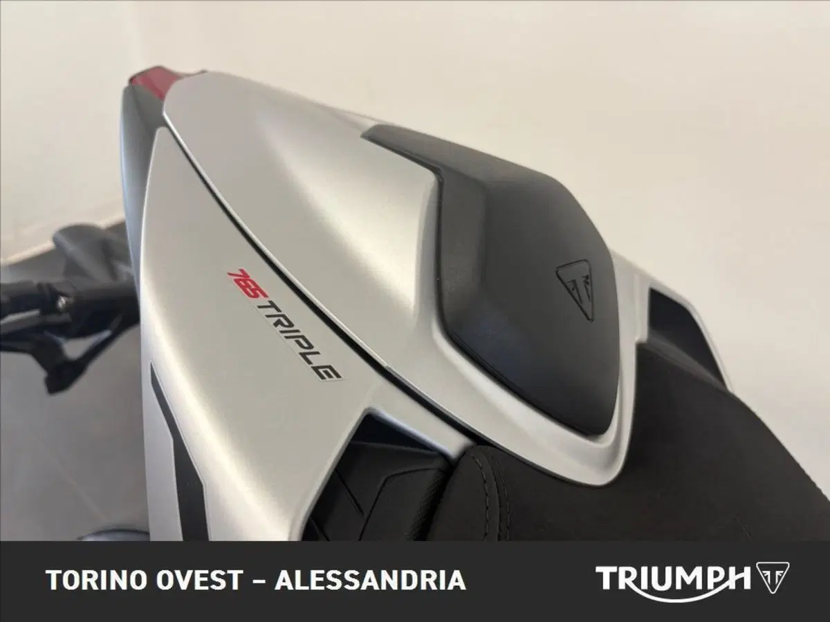 Triumph Street Triple 765 RX (2026) (12)