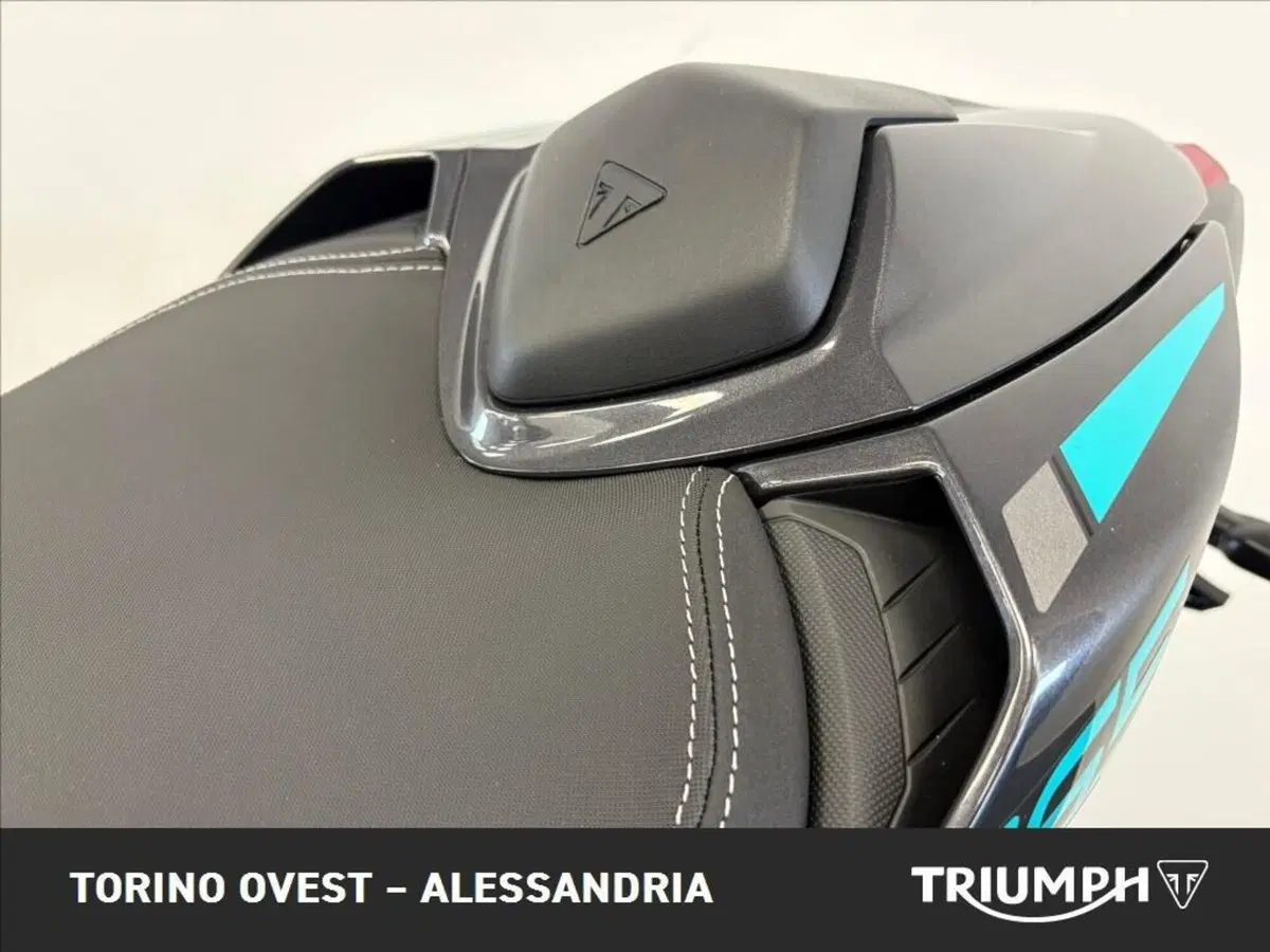 Triumph Street Triple 765 RS (2023 - 26) (4)