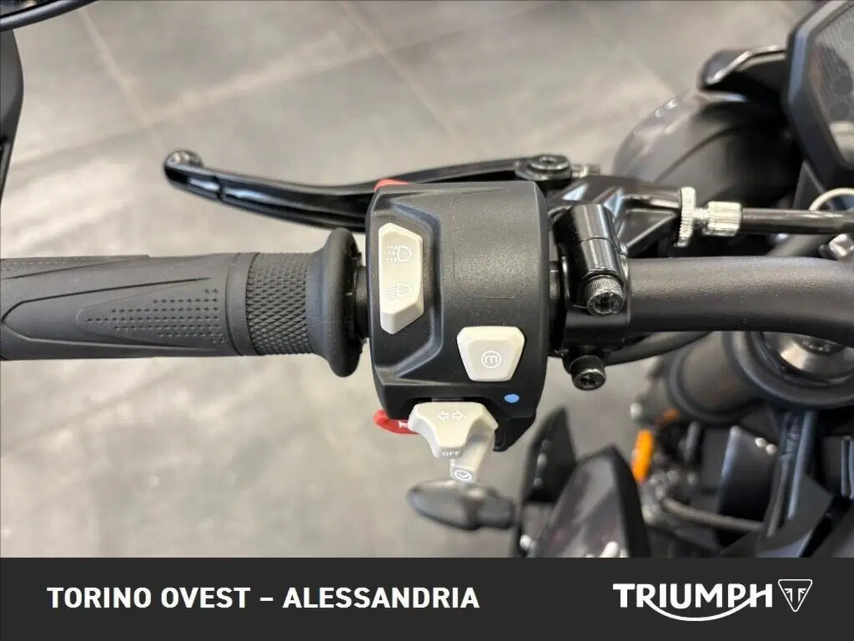 Triumph Street Triple 765 RS (2023 - 26) (8)