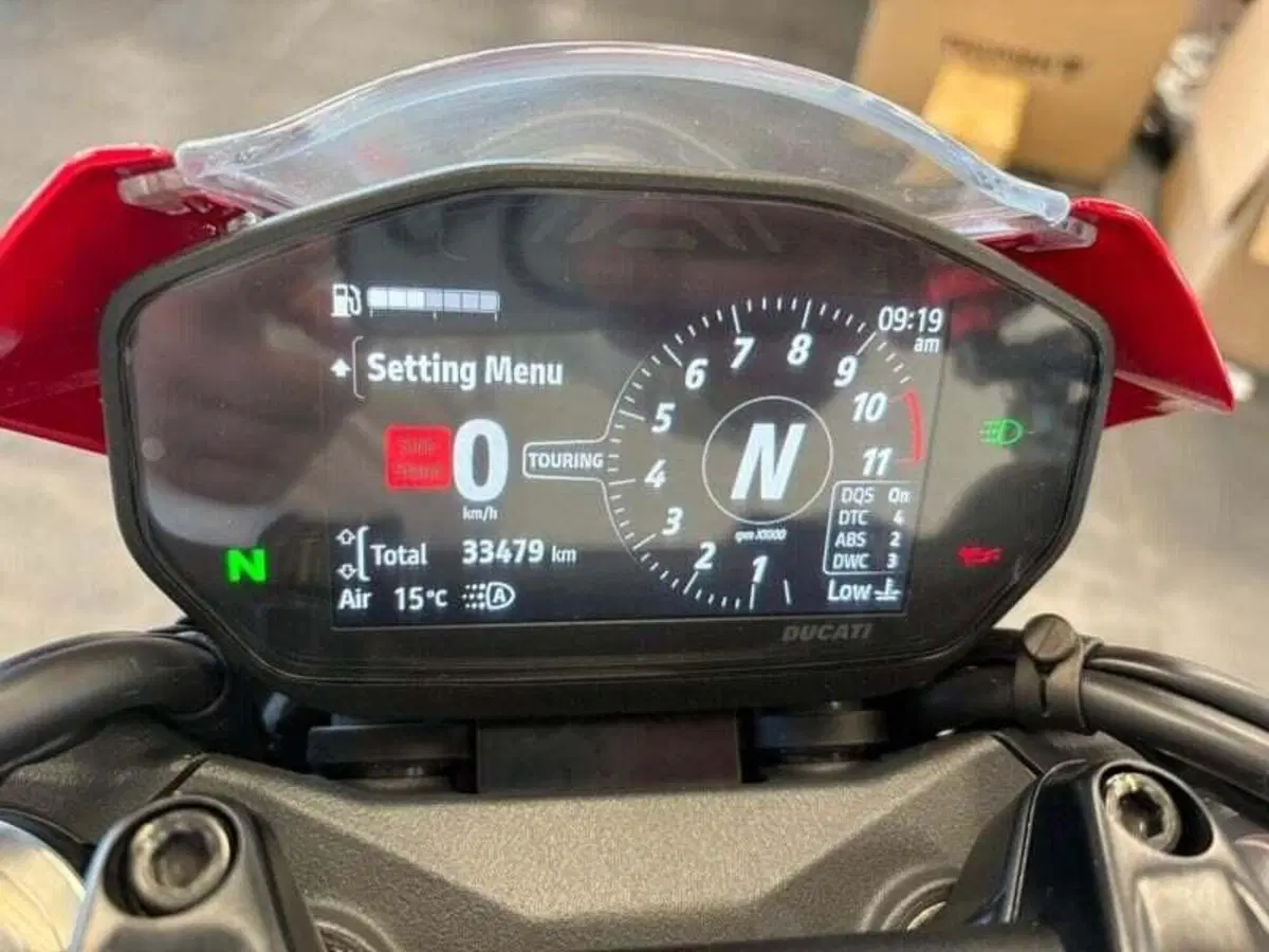 Ducati Monster 937 (2021 - 25) (4)