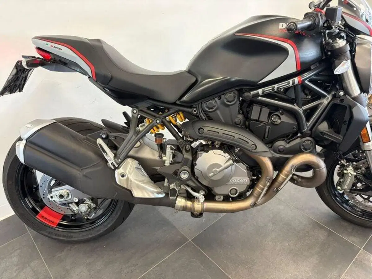 Ducati Monster 821 Stealth (2019 - 20) (5)
