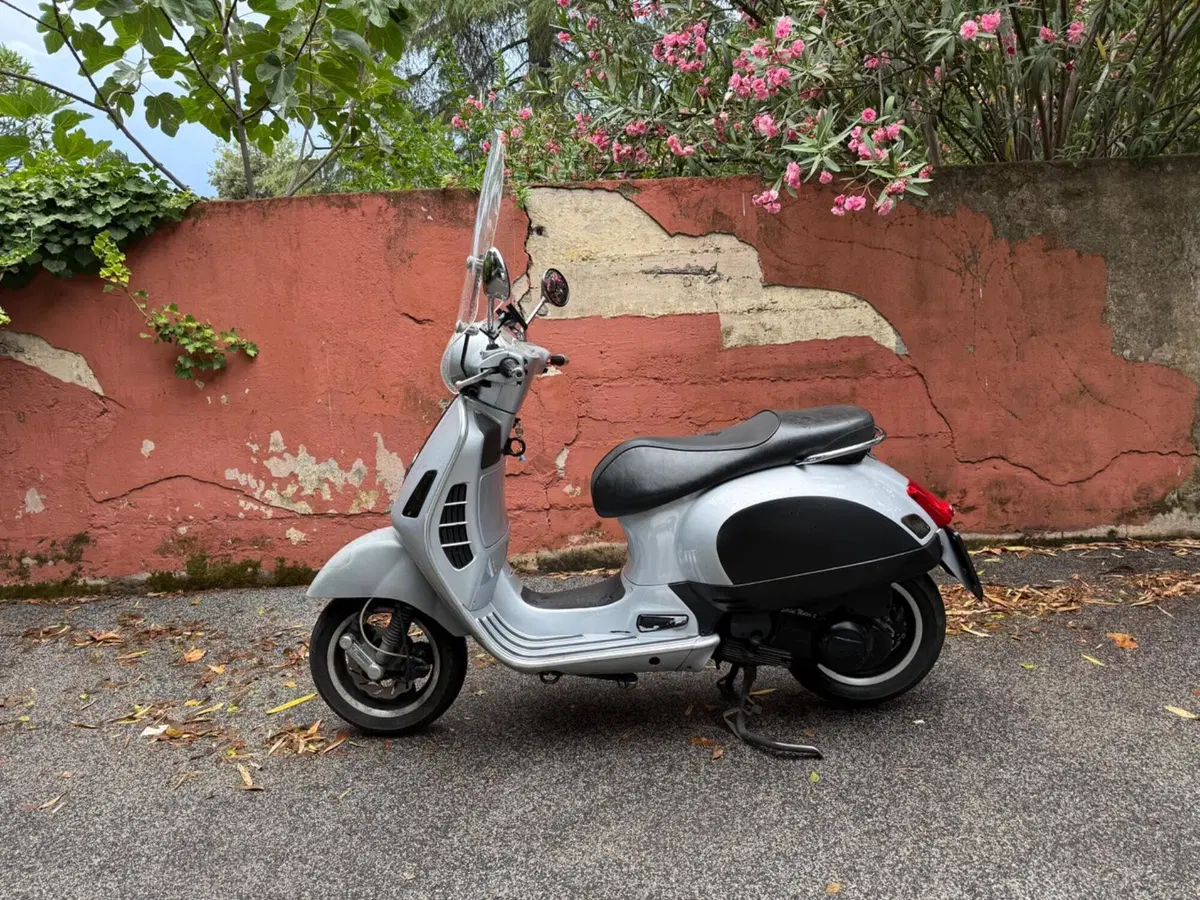 Vespa GTS 250 i.e.