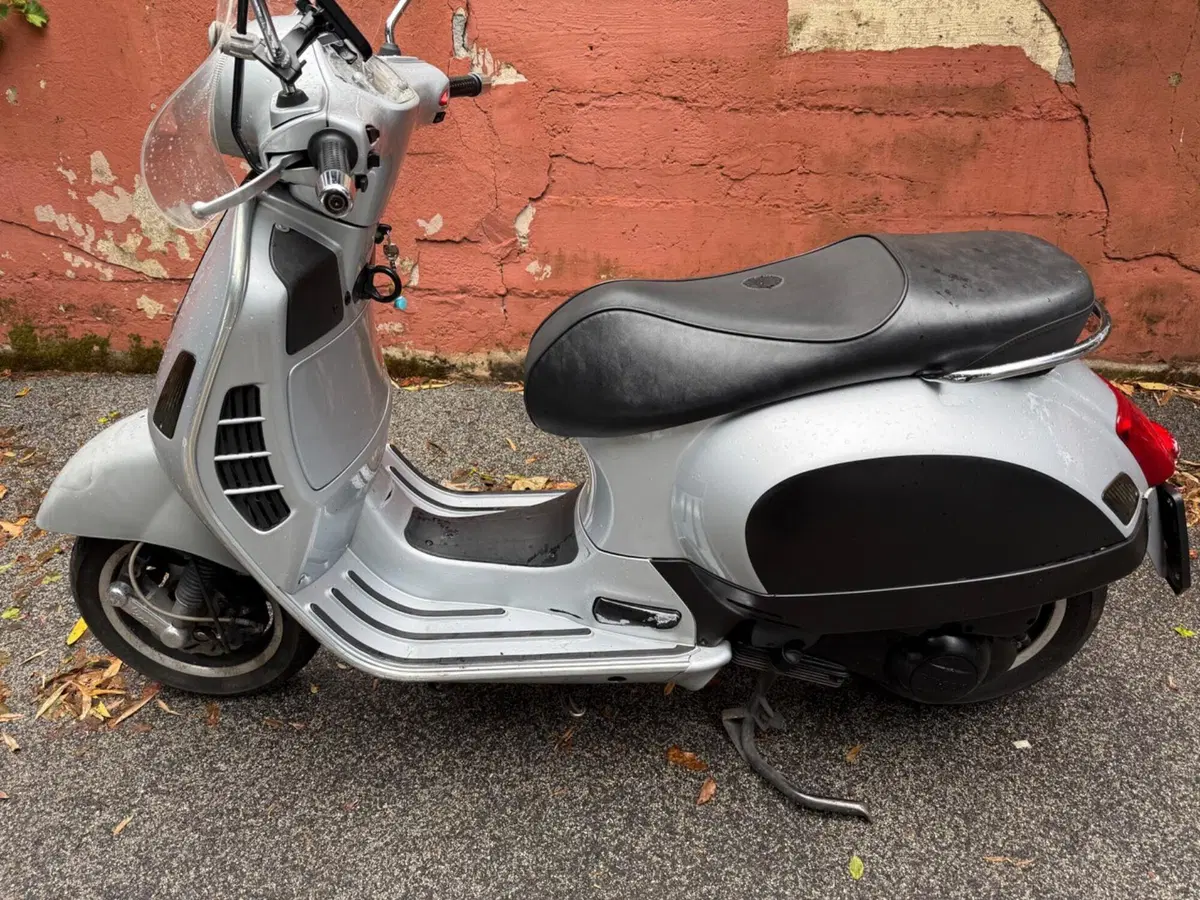 Vespa GTS 250 i.e. (4)