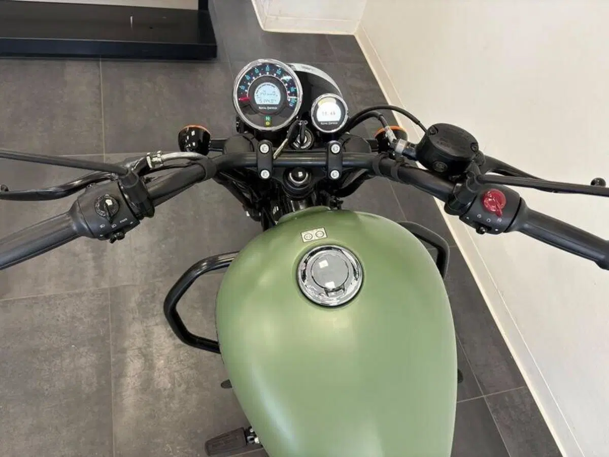 Royal Enfield Meteor 350 (2021 - 26) (5)