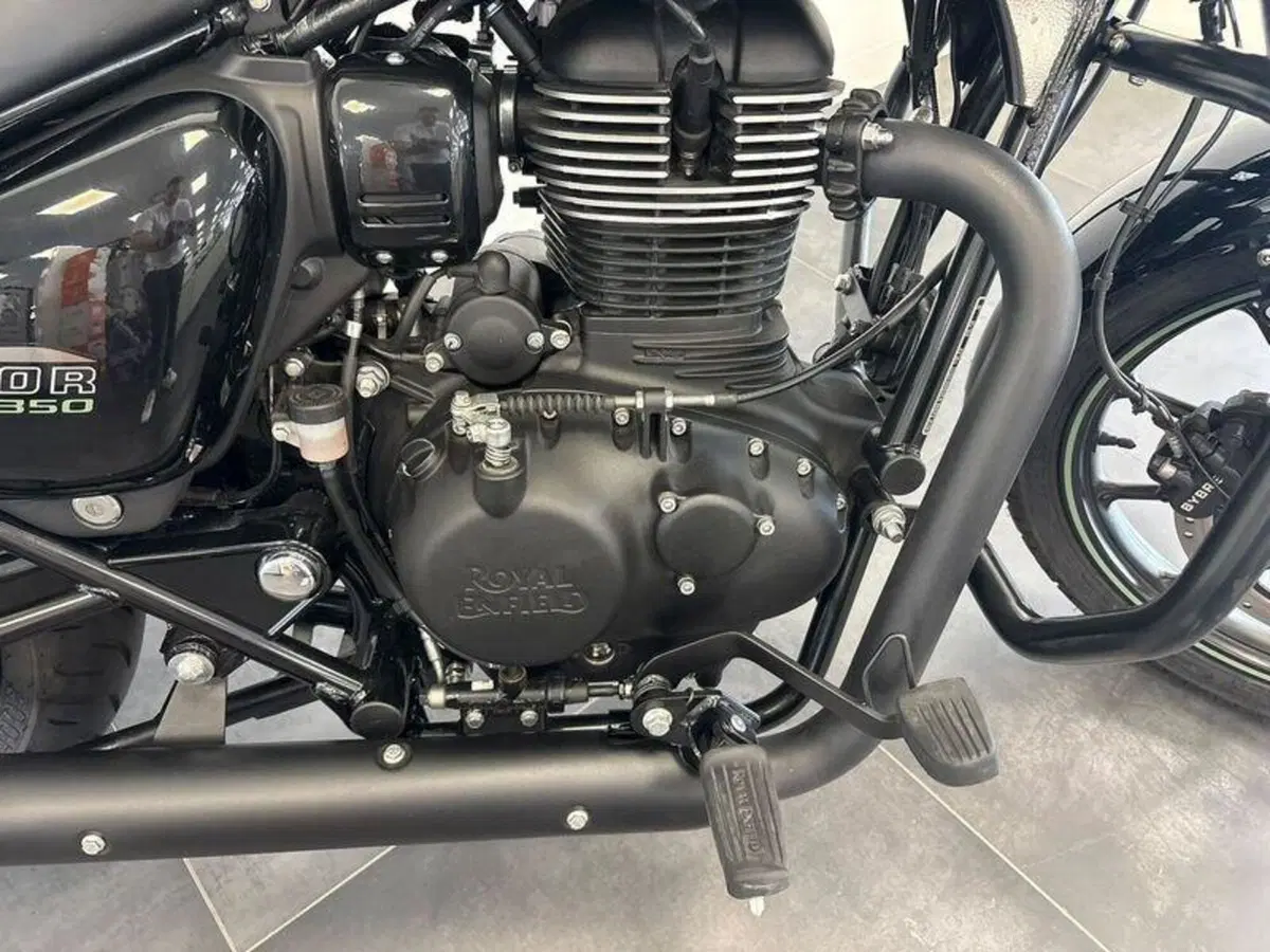 Royal Enfield Meteor 350 (2021 - 26) (11)