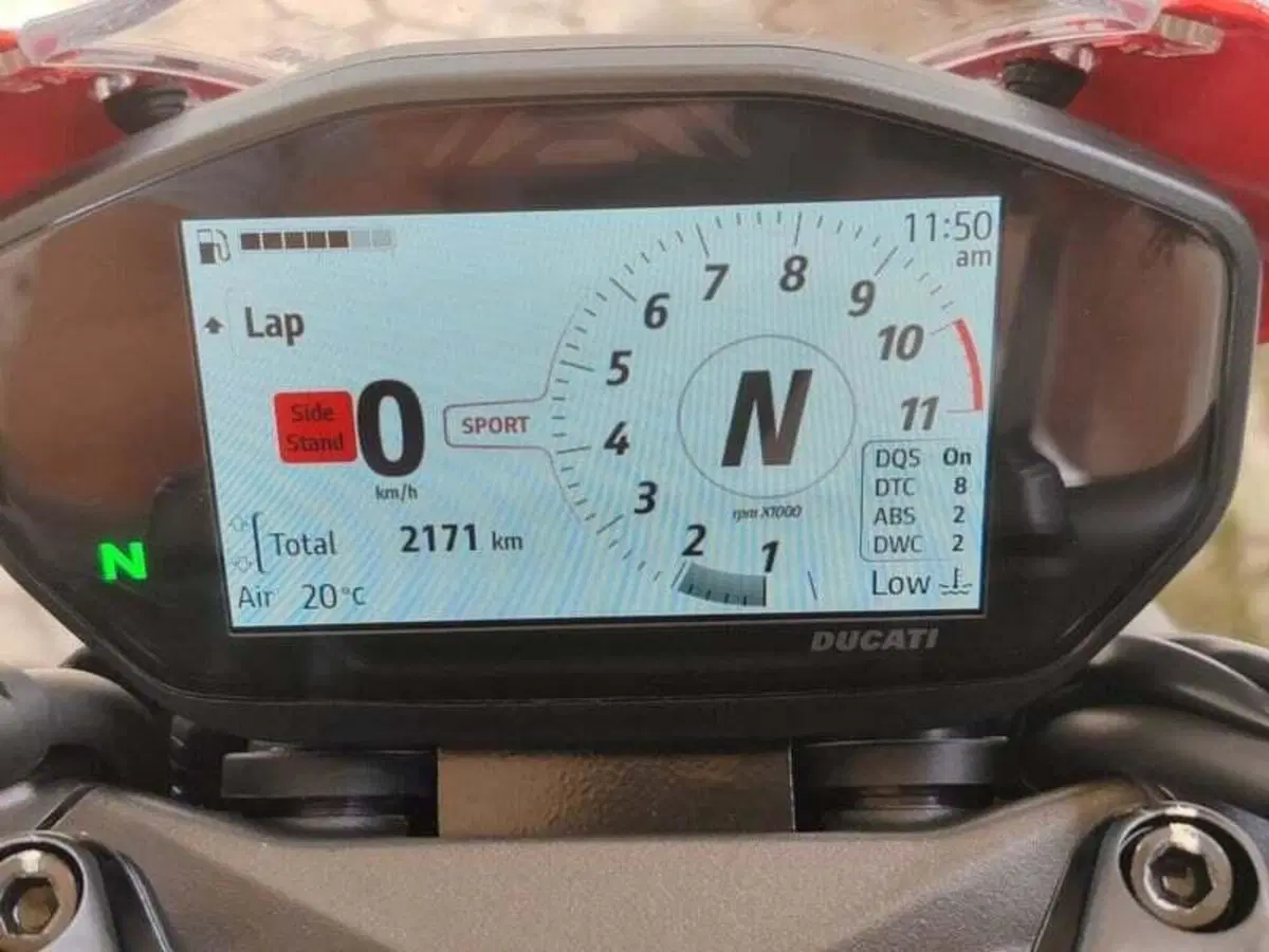 Ducati Monster 937 + (2021 - 25) (4)