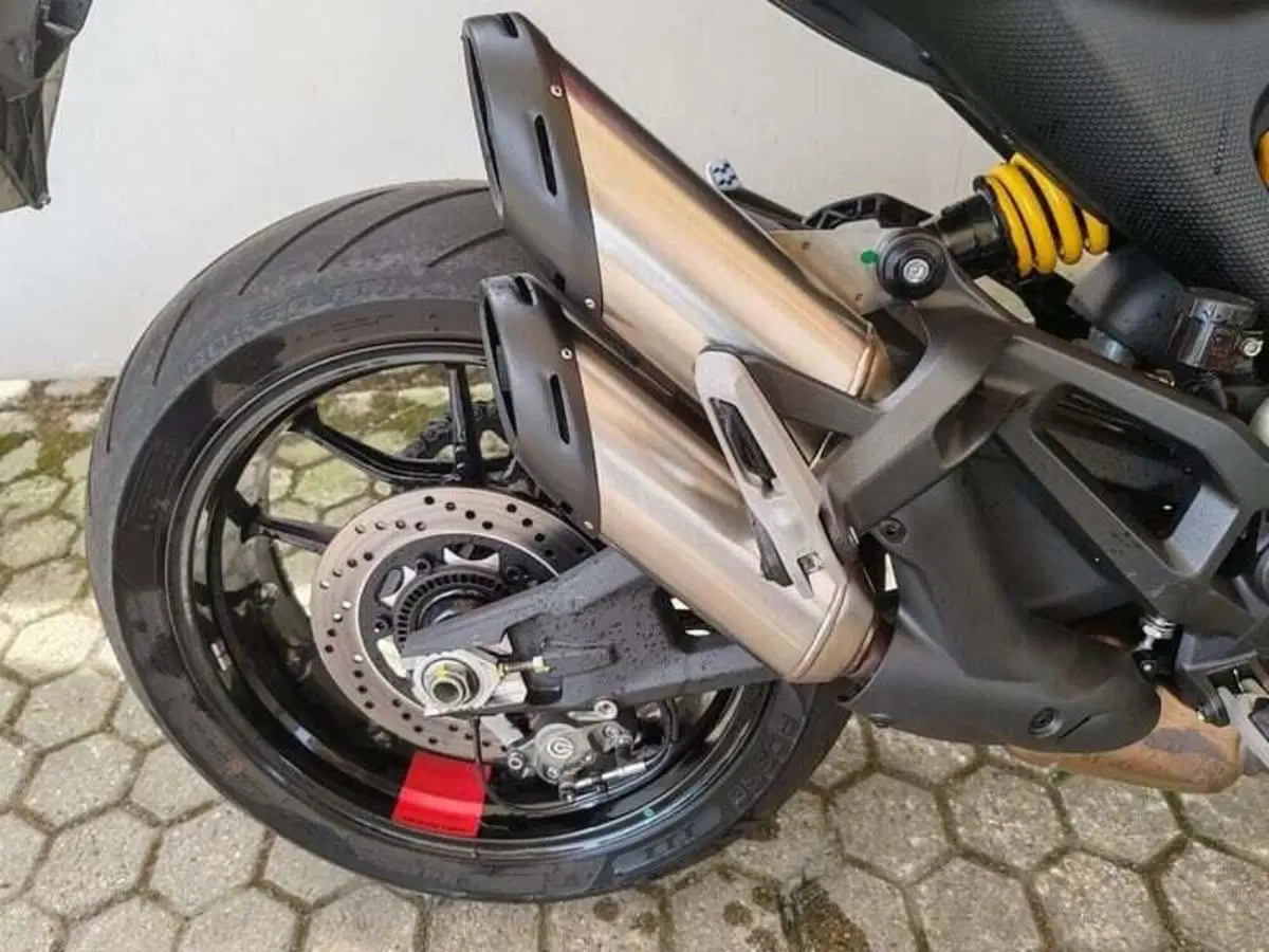 Ducati Monster 937 + (2021 - 25) (10)