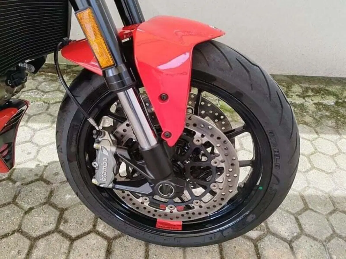 Ducati Monster 937 + (2021 - 25) (8)