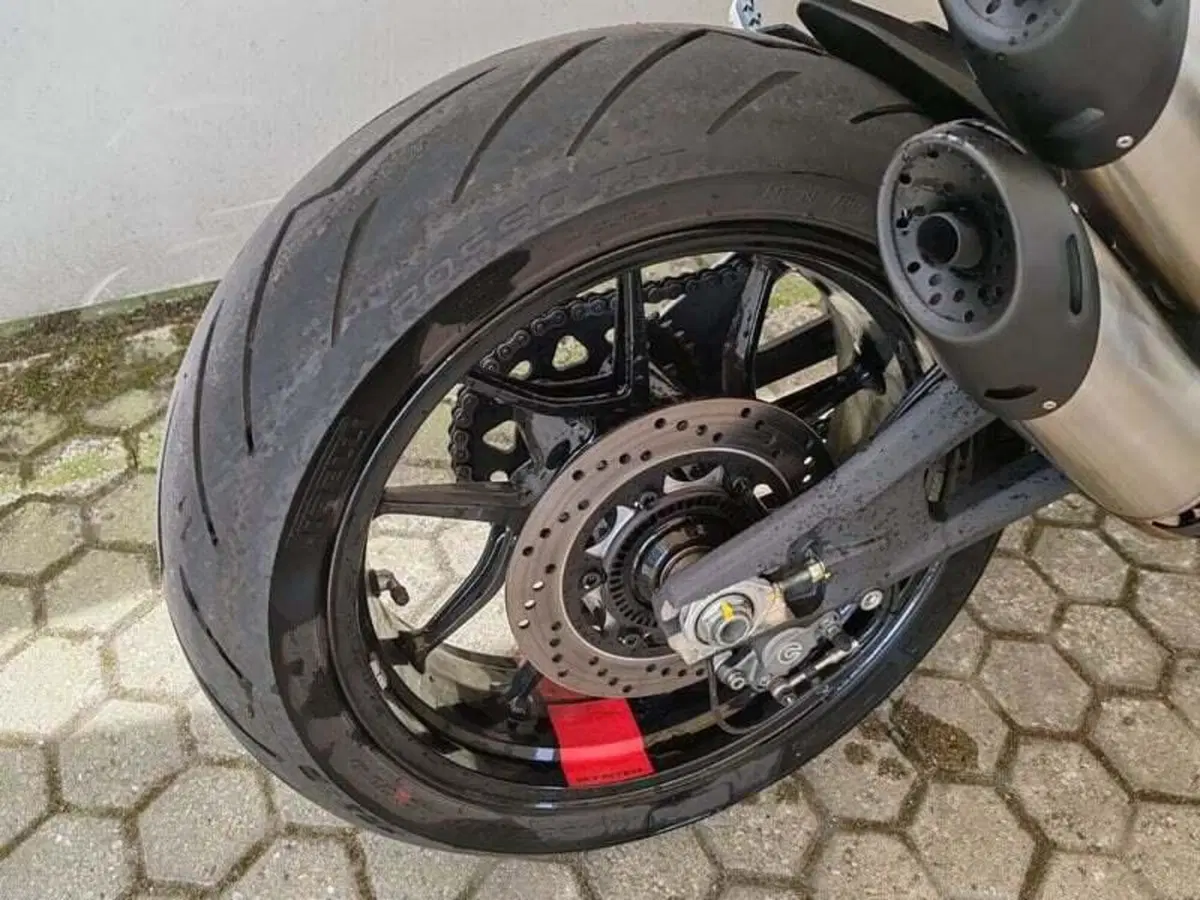 Ducati Monster 937 + (2021 - 25) (11)