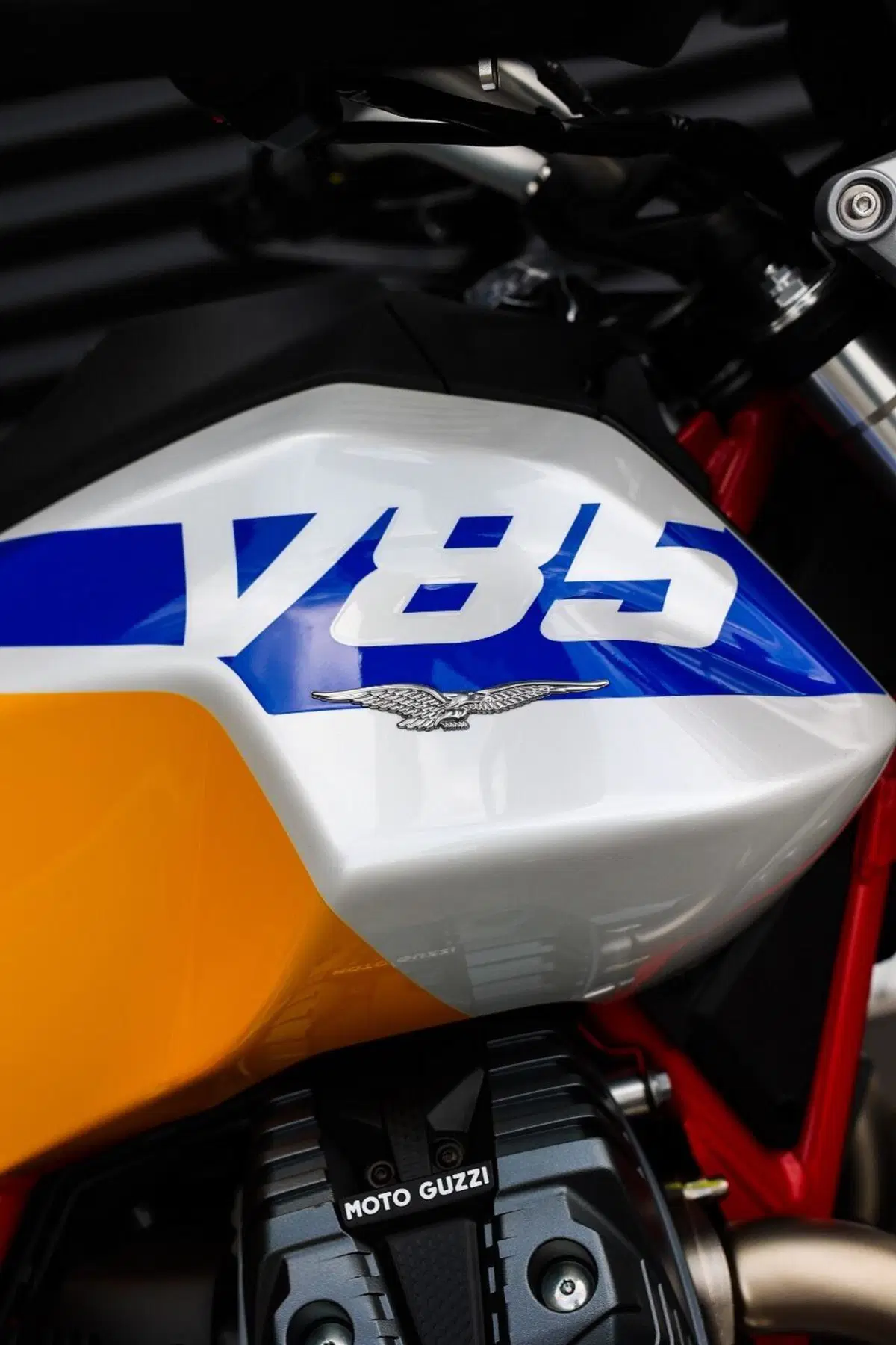 Moto Guzzi V85 TT (2024 - 26) (7)