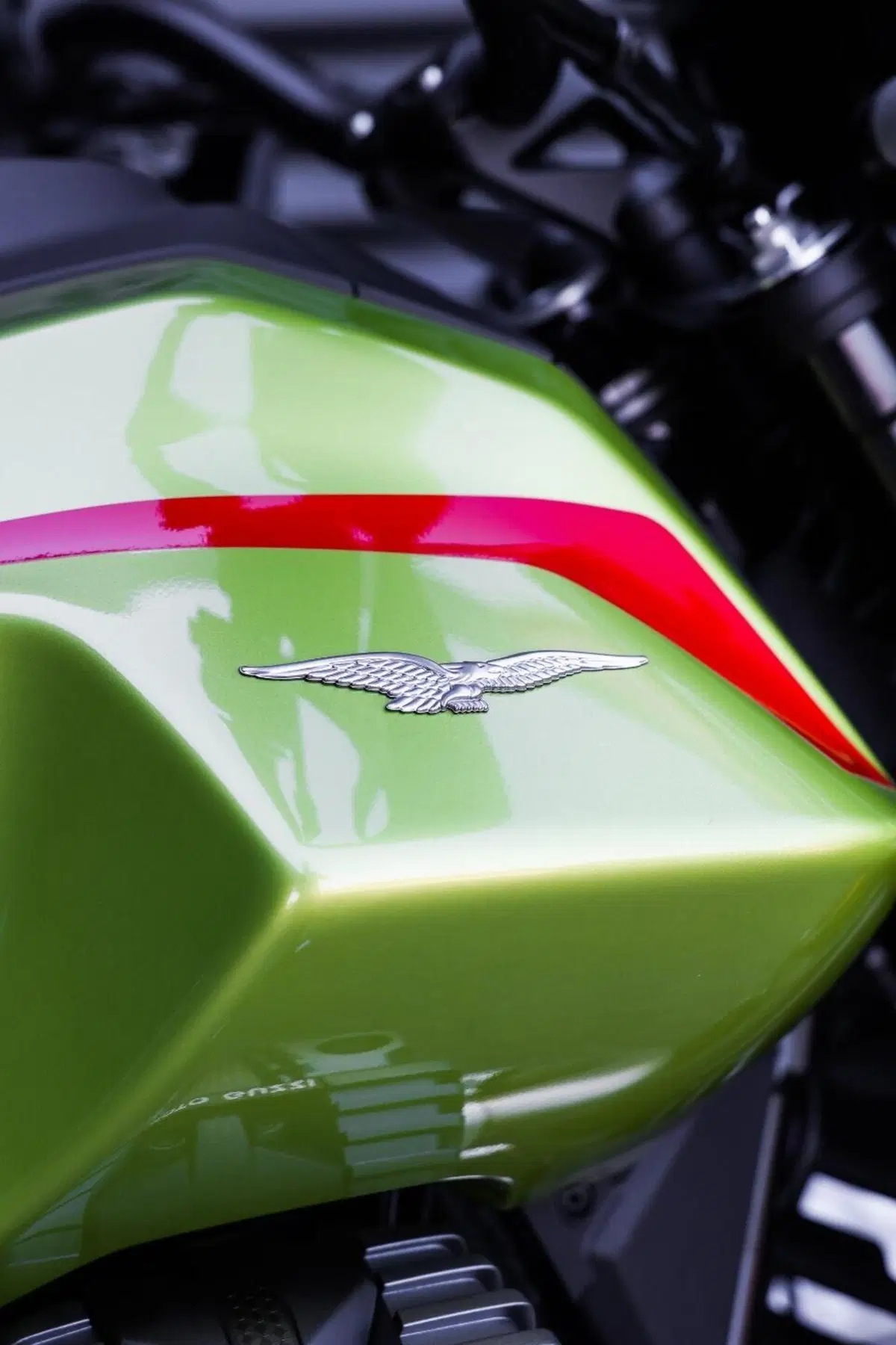 Moto Guzzi V85 Strada (2024 - 26) (11)