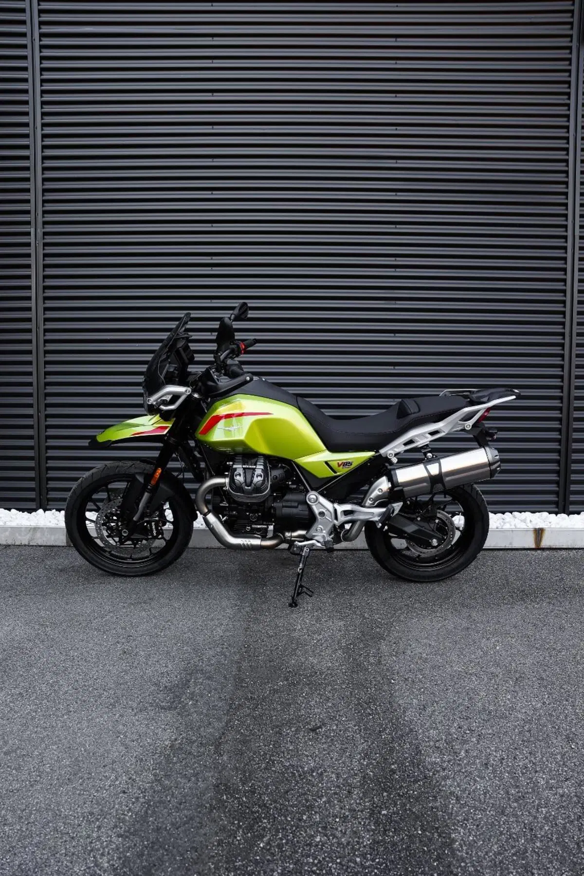 Moto Guzzi V85 Strada (2024 - 26) (4)