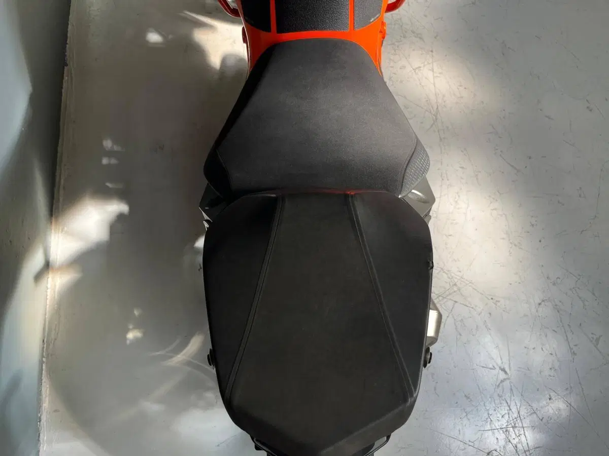 KTM 1290 Super Duke R (2021) (11)