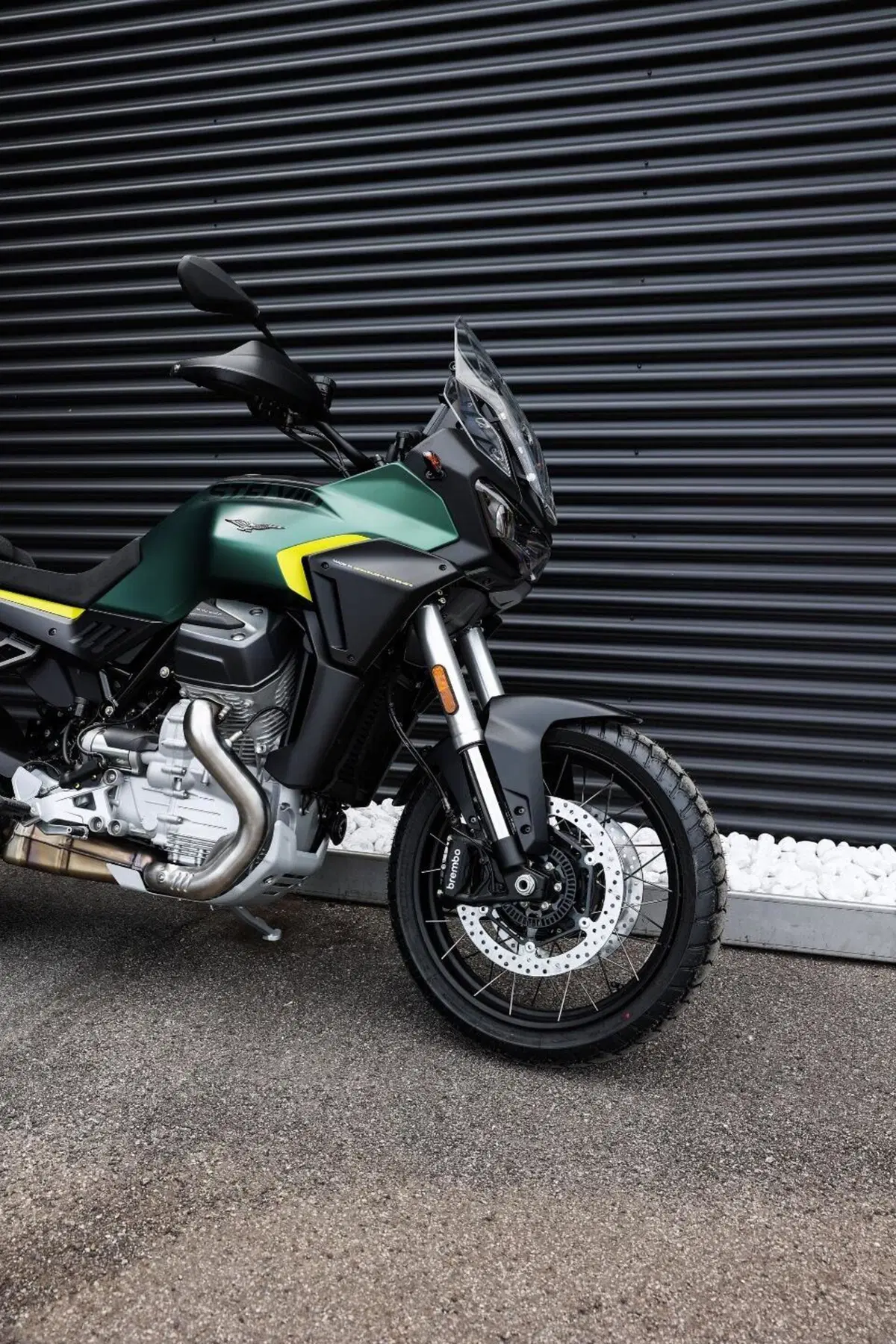 Moto Guzzi Stelvio (2024 - 26) (4)
