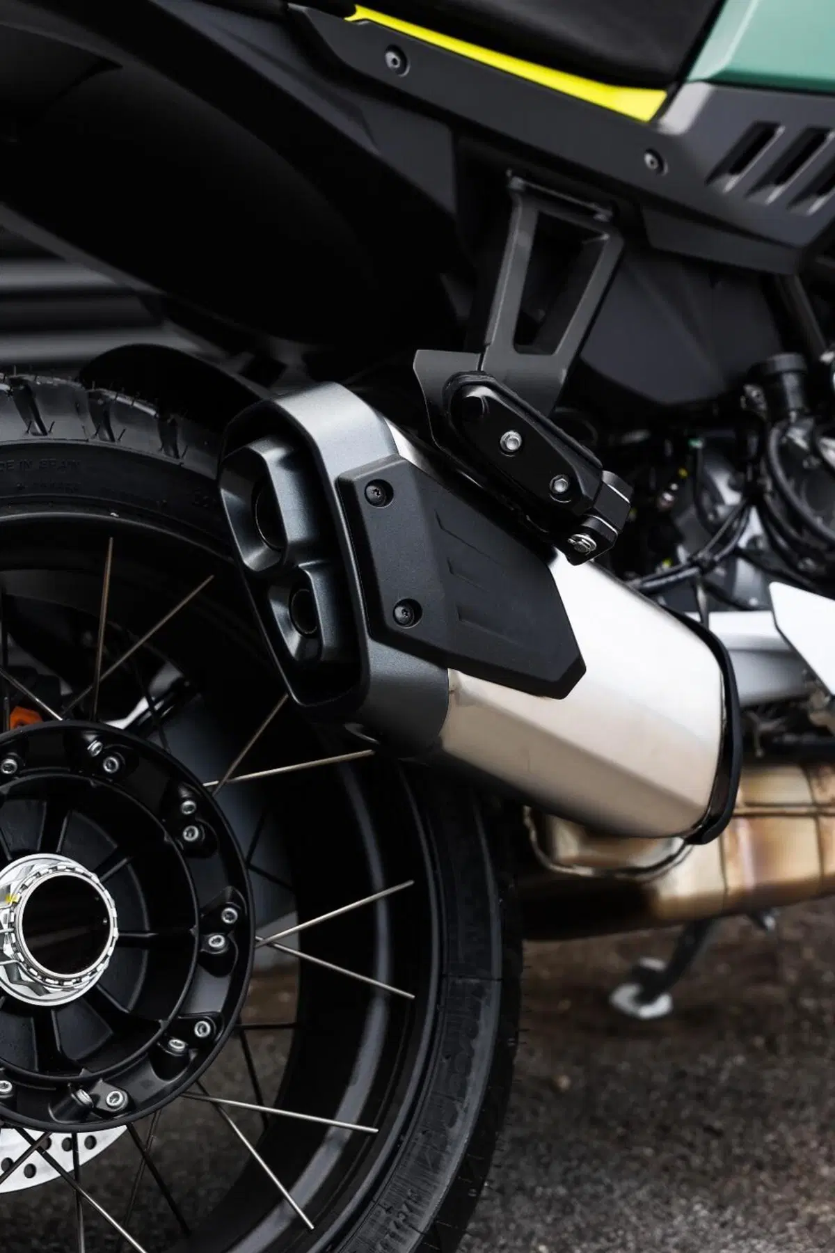 Moto Guzzi Stelvio (2024 - 26) (12)