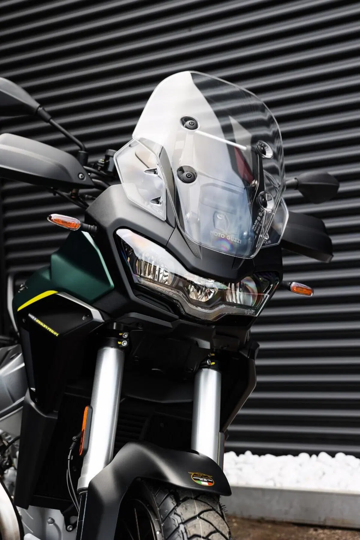 Moto Guzzi Stelvio (2024 - 26) (6)