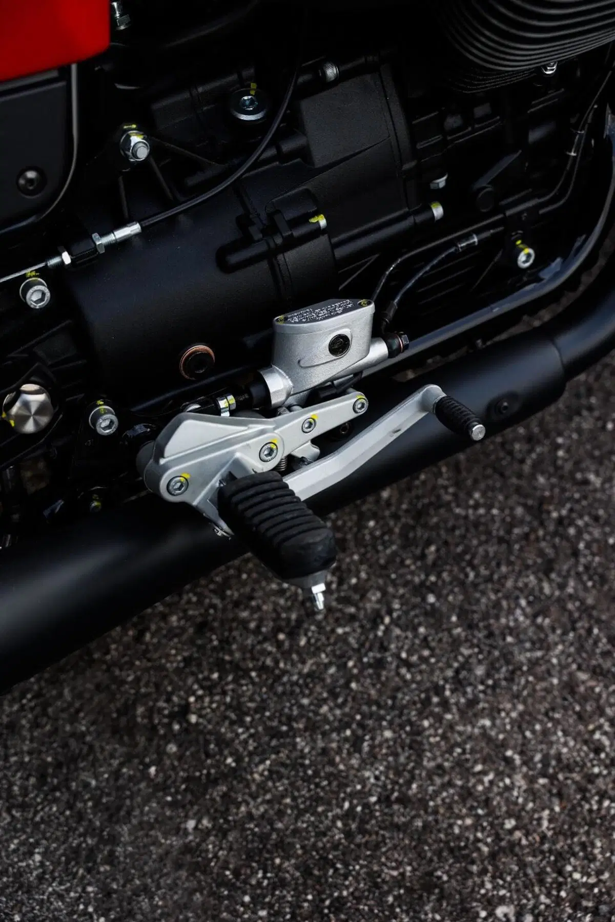Moto Guzzi V7 Sport (2025 - 26) (10)
