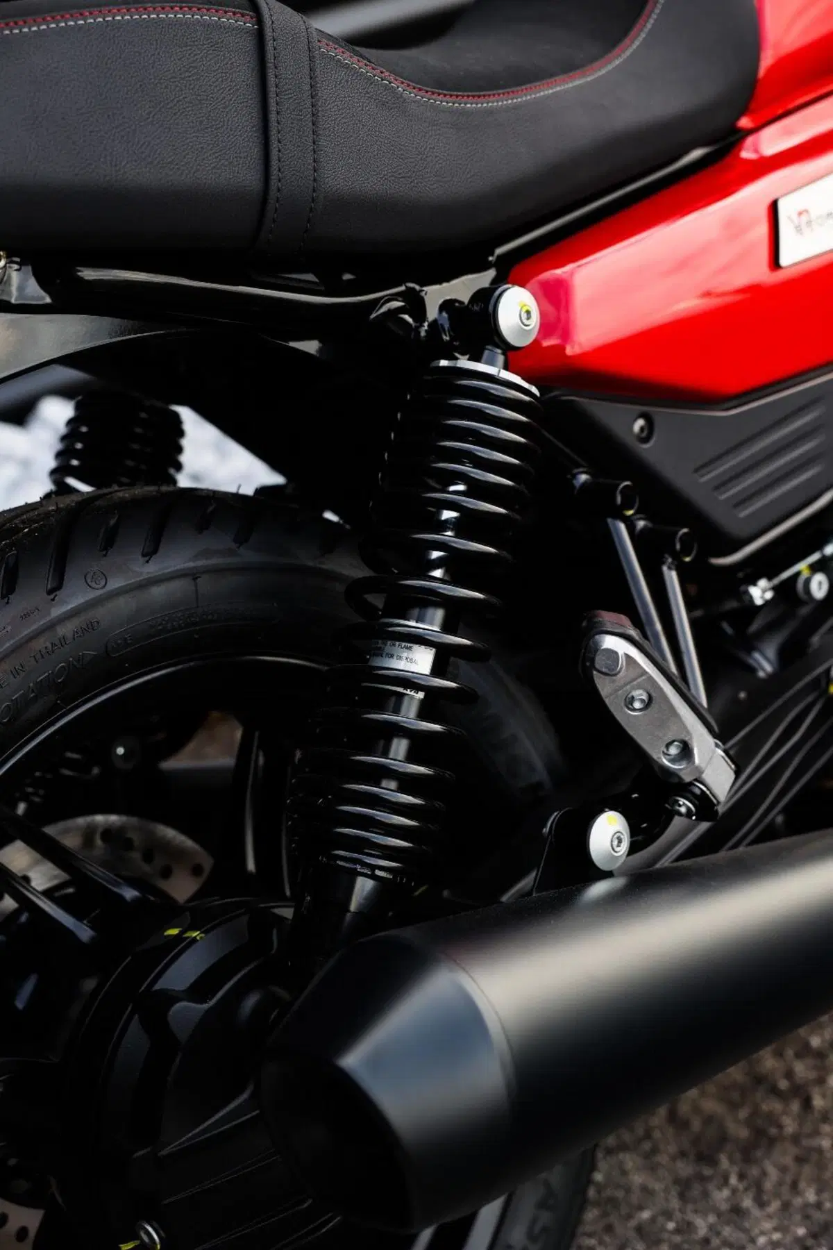 Moto Guzzi V7 Sport (2025 - 26) (13)