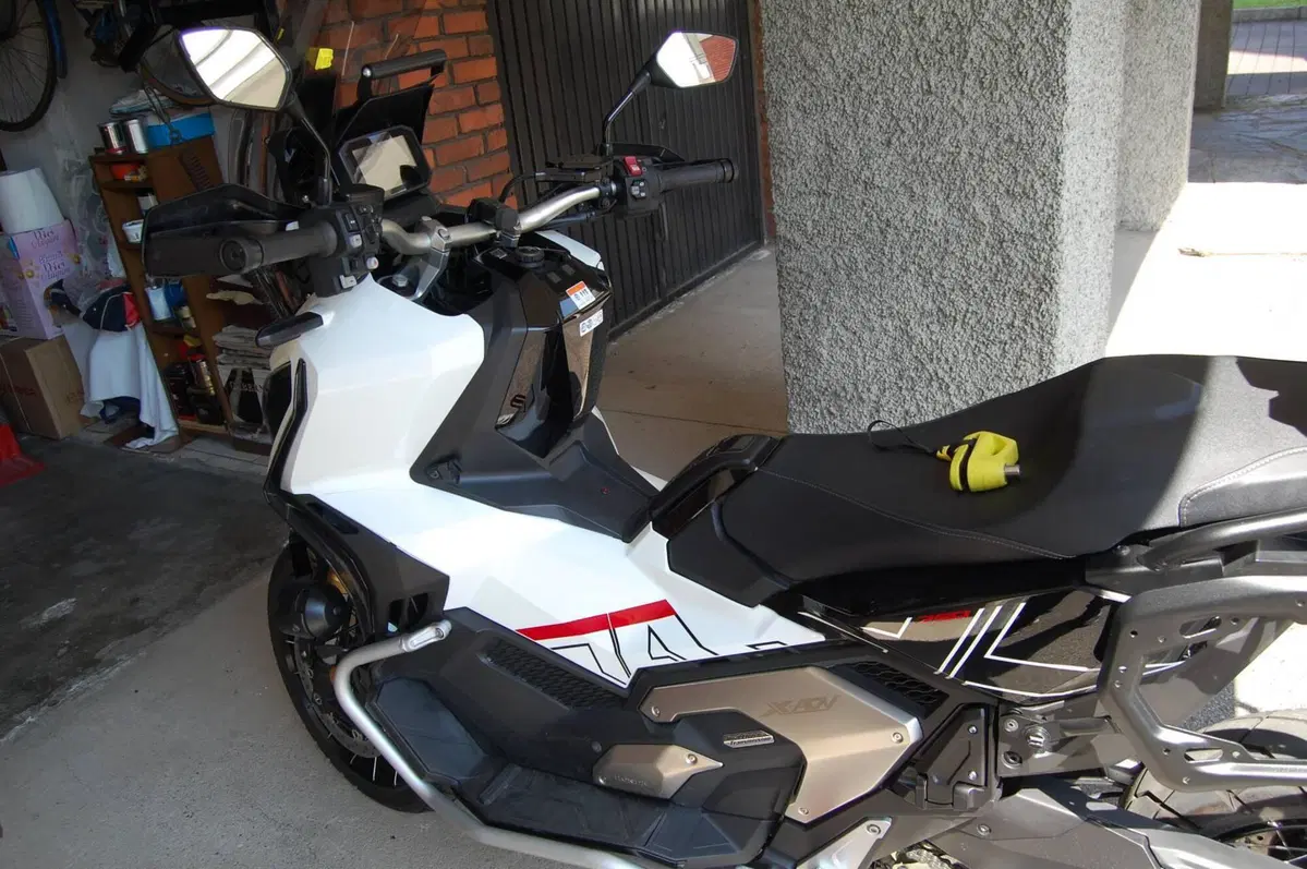 Honda X-ADV 750 DCT (2021 - 24) (2)