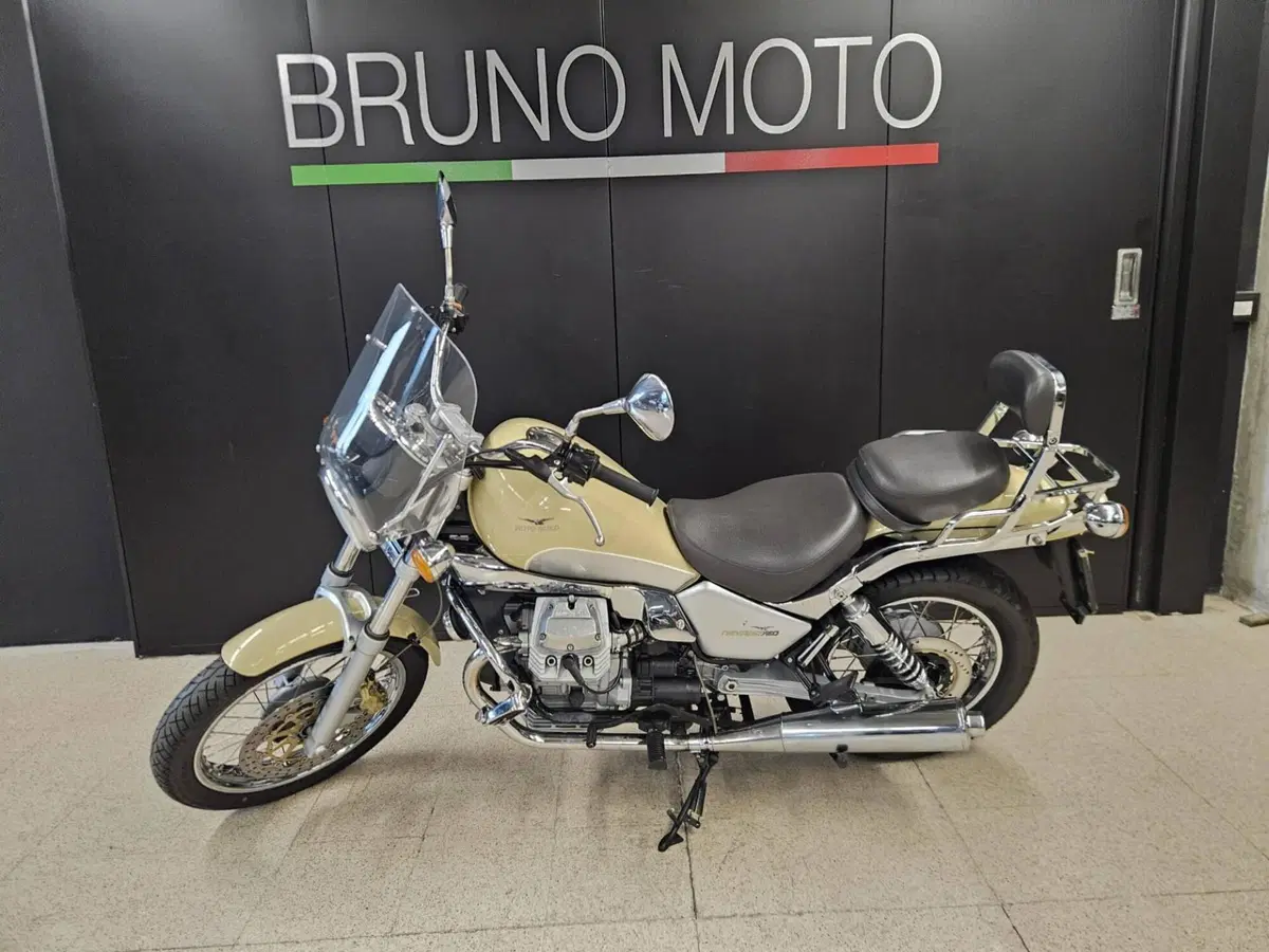Moto Guzzi Nevada 750 (2002 - 06) (2)