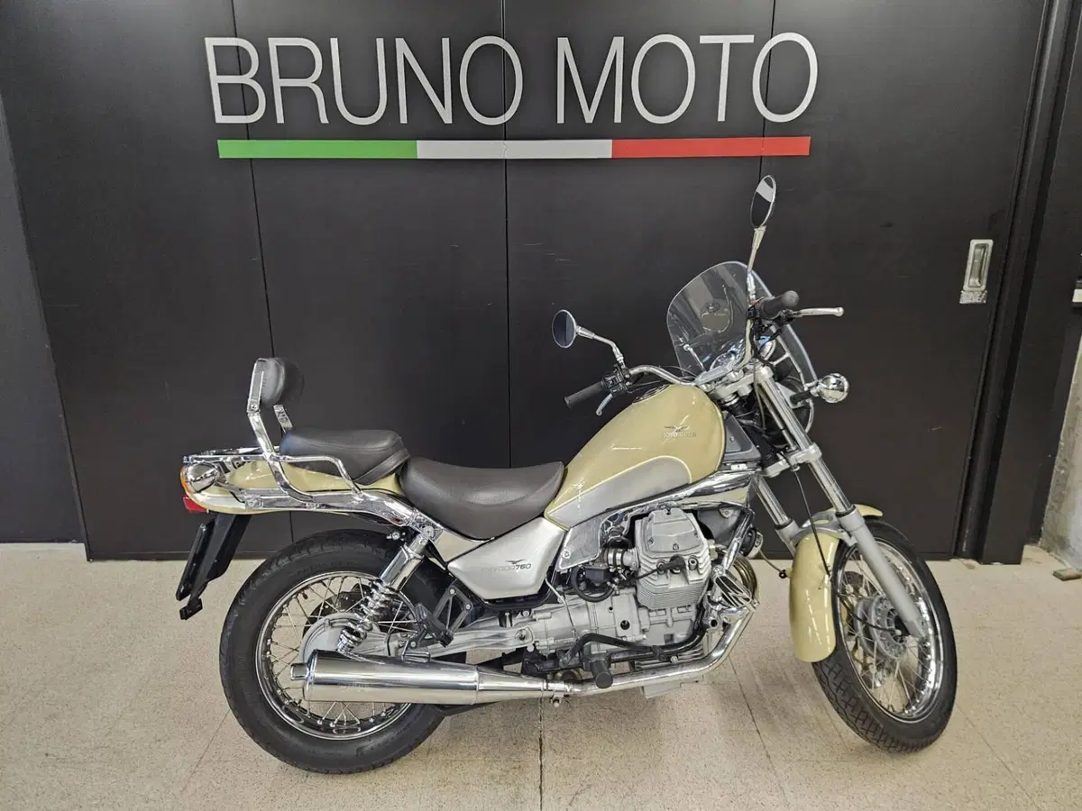 Moto Guzzi Nevada 750 (2002 - 06)