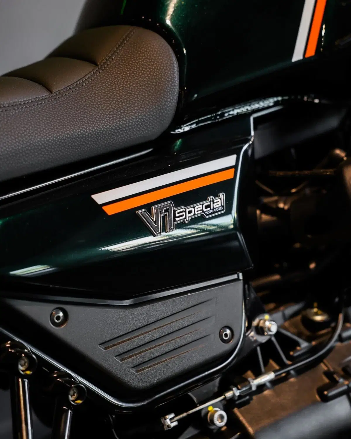 Moto Guzzi V7 Special (2025 - 26) (8)