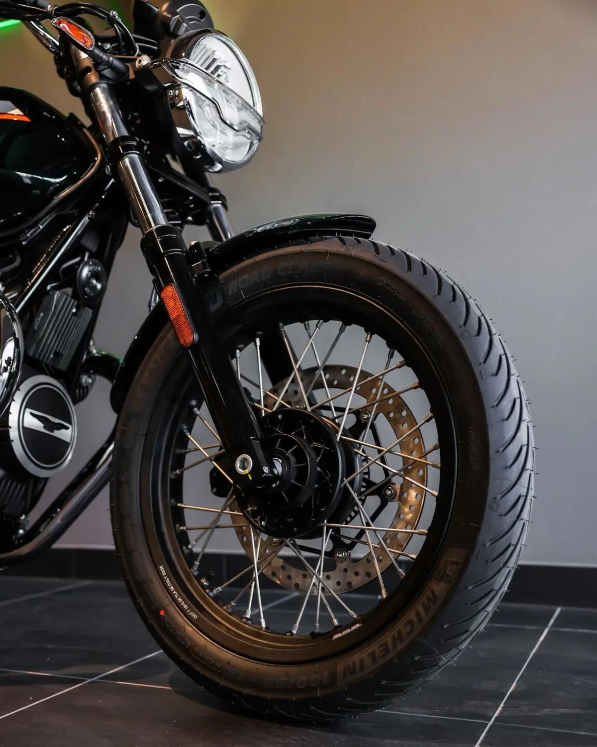 Moto Guzzi V7 Special (2025 - 26) (11)