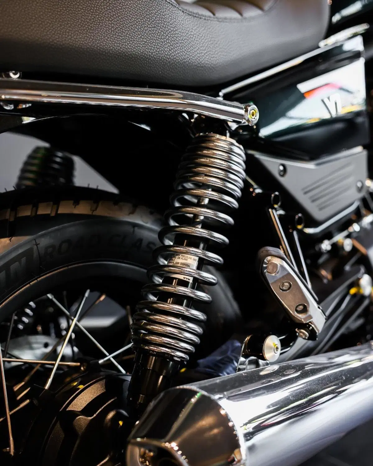 Moto Guzzi V7 Special (2025 - 26) (14)