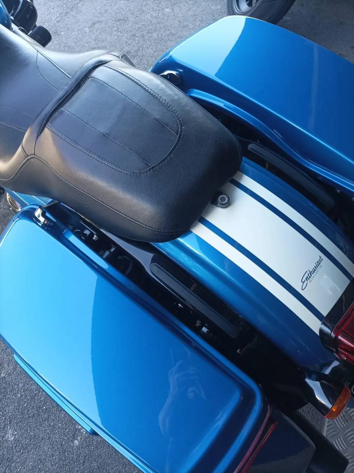 Harley-Davidson Street Glide ST Fast Johnnie Enthusiast (2023) (3)