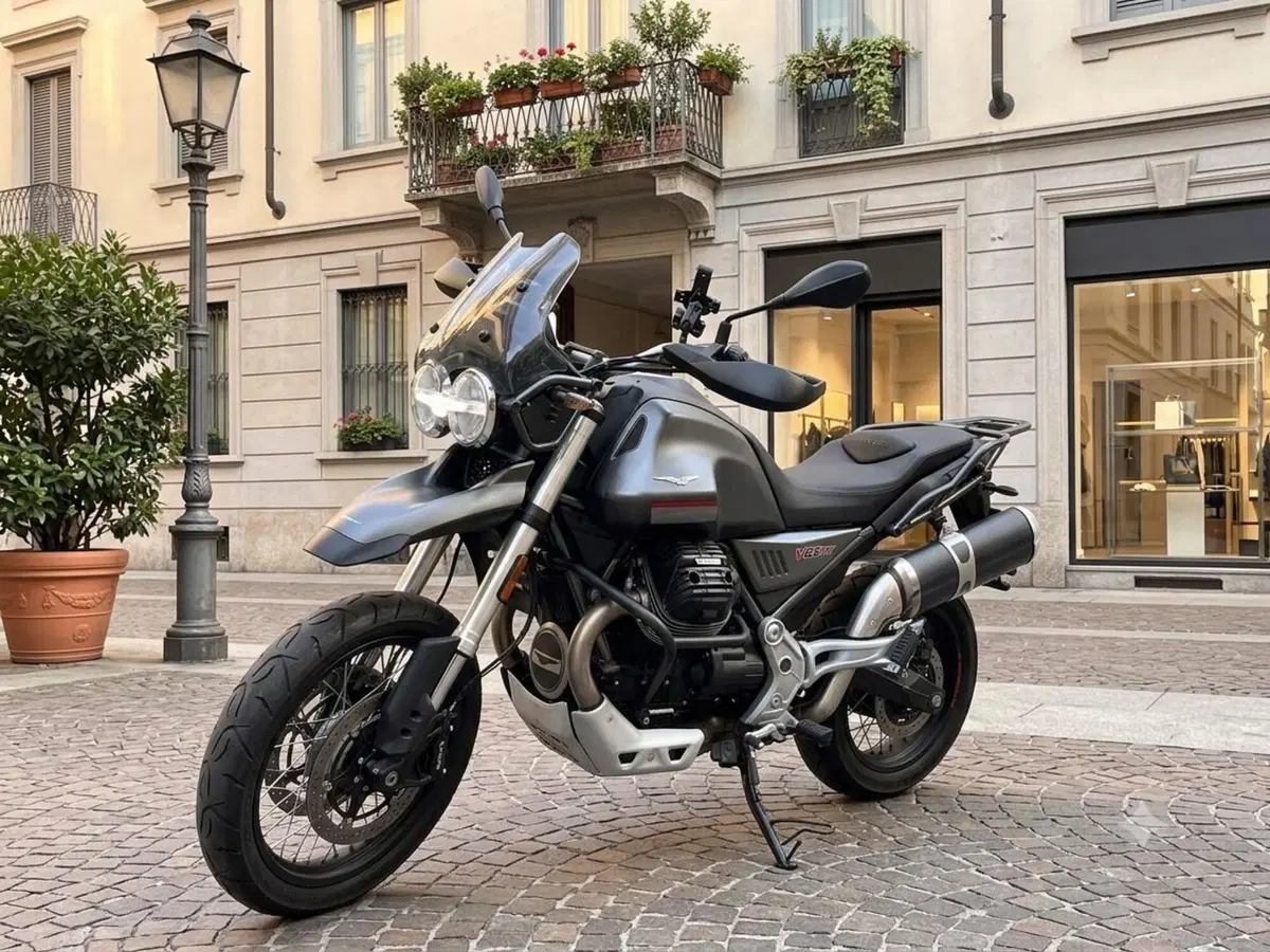 Moto Guzzi V85 TT (2024 - 26) (2)
