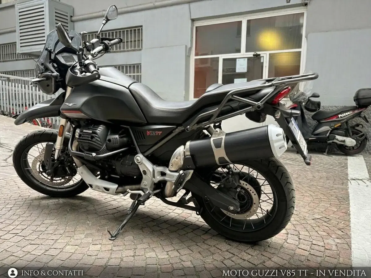 Moto Guzzi V85 TT (2024 - 26) (3)