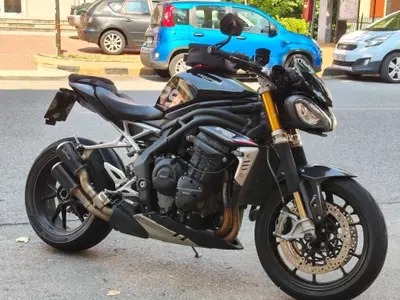 Triumph Speed Triple 1200 RS (2021 - 24) usata