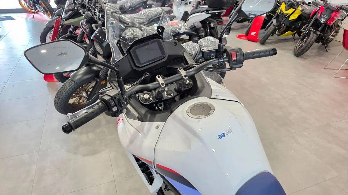 Honda Transalp XL750 (2023 - 24) (4)