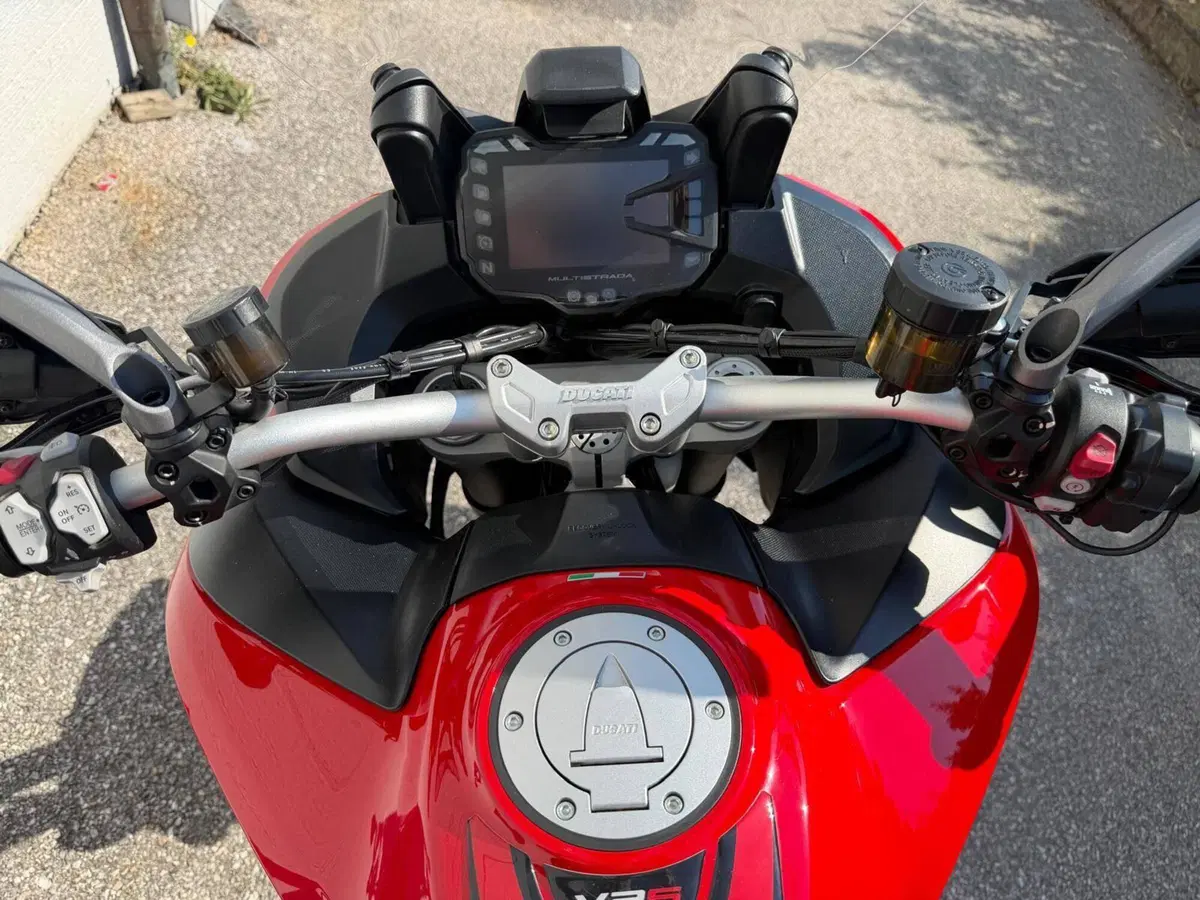 Ducati Multistrada V2 S (2022 - 24) (3)