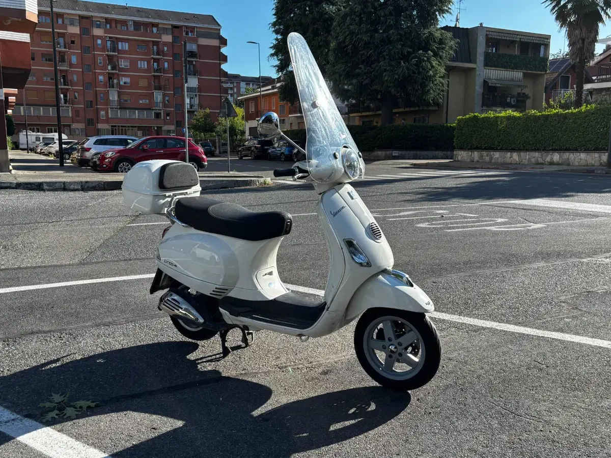 Vespa LX 125 (2005 - 11) (3)